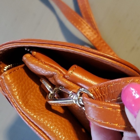 Befen- Womens Leather Chestnut Crossbody Phone Bag Multiple Compartments NWOT - Picture 5 of 10